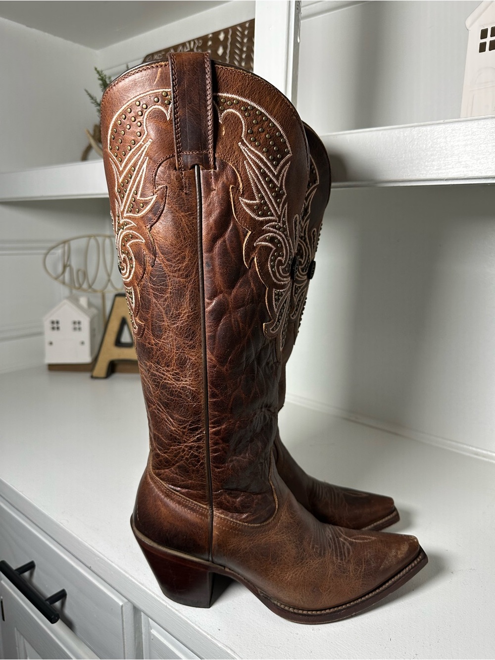 **SOLD**Shyanne Tall Cowboy Boots Womens 7 Brown Leather Western Studded Cowgirl - Picture 6 of 10